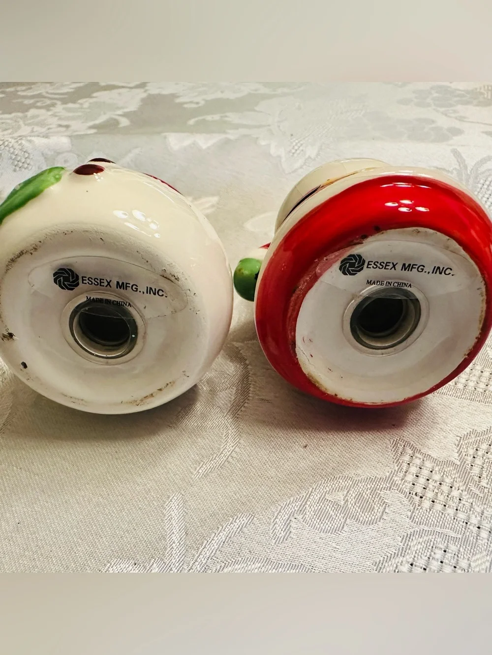 Vintage Essex Mfg. Inc. Santa & Snowman Christmas Salt & Pepper Shakers Set